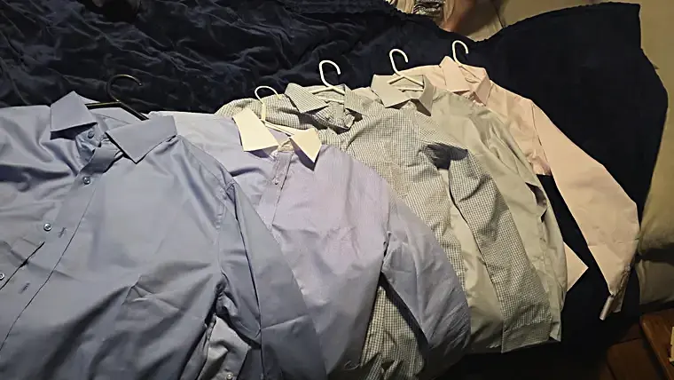 Folded made-to-measure shirts