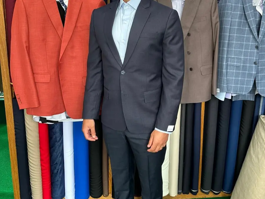Navy bespoke suit, made to measure