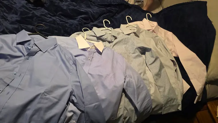 Folded made-to-measure shirts